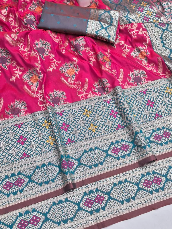 Pink_Printed_Saree_for_Women