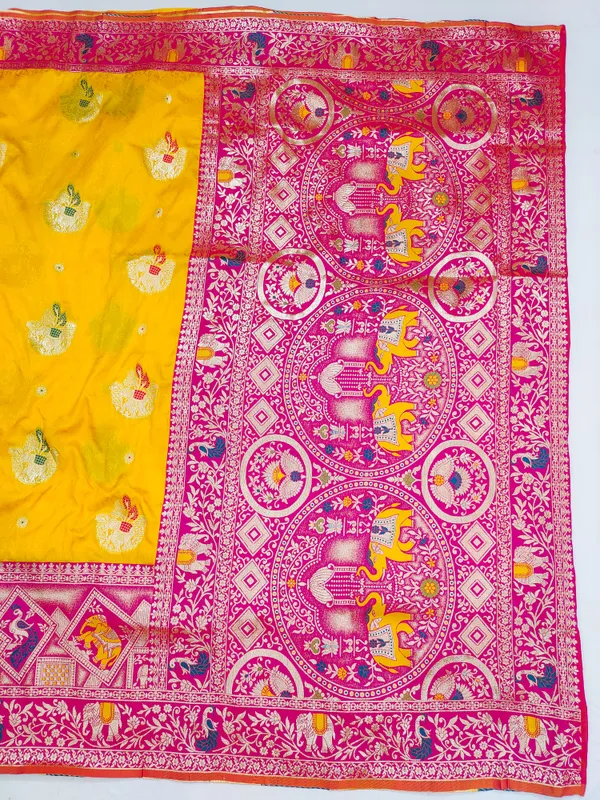 Pink_And_Yellow_Traditional_Motif_Saree_for_Women