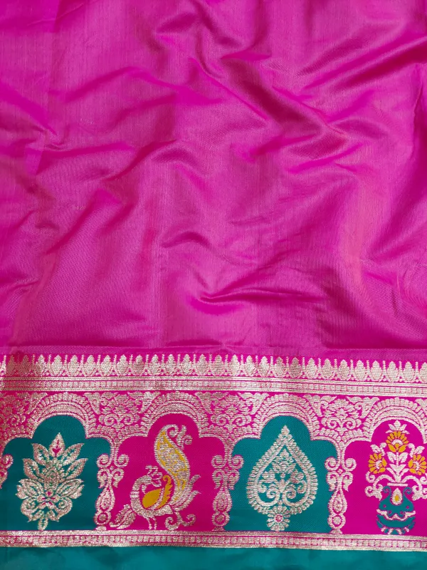 Rama_And_Pink_Banarasi_Silk_Saree_And_Unstitched_Blouse_For_Women