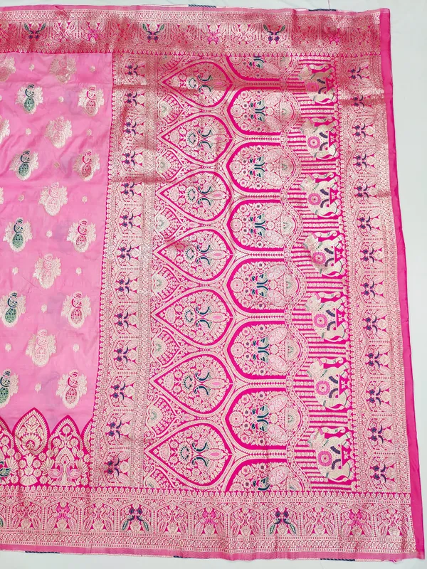 Deep_Pink_And_Pink_Banarasi_Silk_Saree_And_Unstitched_Blouse_For_Women