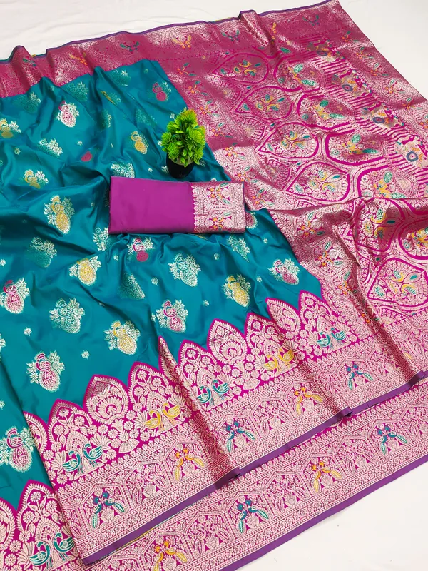 Rama_And_Rani_Banarasi_Silk_Saree_And_Unstitched_Blouse_For_Women