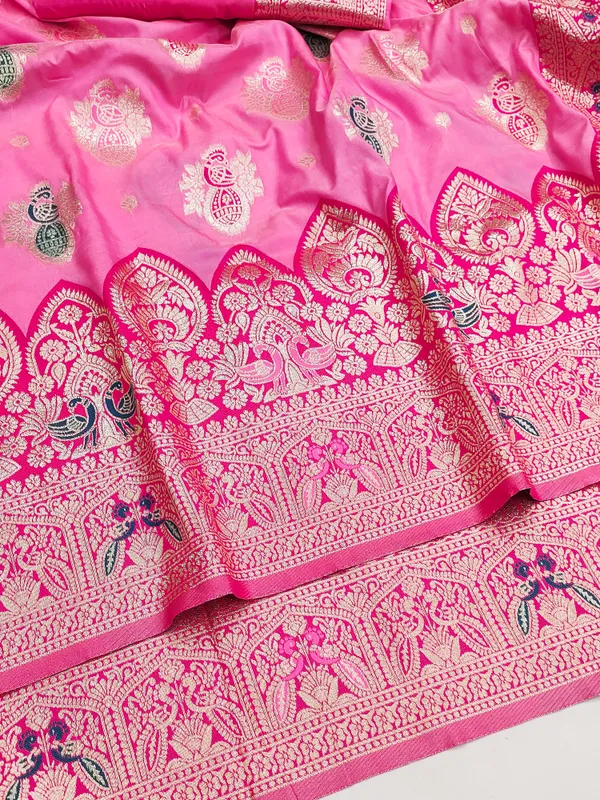 Deep_Pink_And_Pink_Banarasi_Silk_Saree_And_Unstitched_Blouse_For_Women