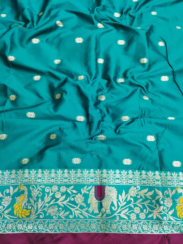 Magenta_Woven_Traditional_Saree_for_Women