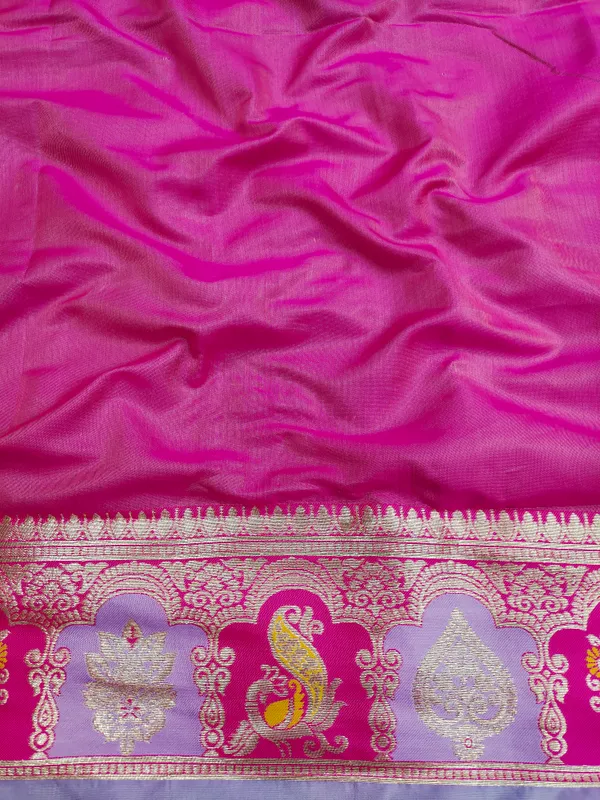 Lavender_And_Pink_Banarasi_Silk_Saree_And_Unstitched_Blouse_For_Women
