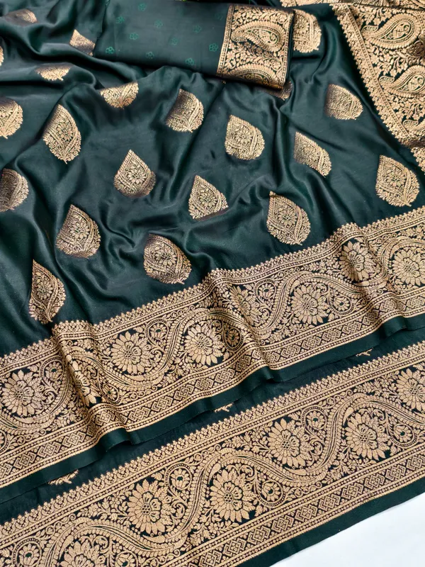 Royal_Green_Banarasi_Silk_Saree_with_Rich_Gold_Zari_Weaving