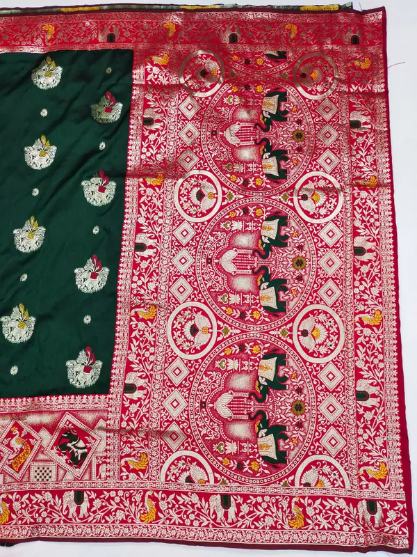 Green_Brocade_Saree_With_Red_Border_for_Women
