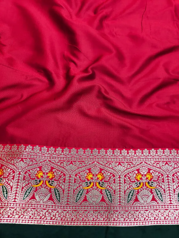 Green_And_Red_Banarasi_Silk_Saree_And_Unstitched_Blouse_For_Women