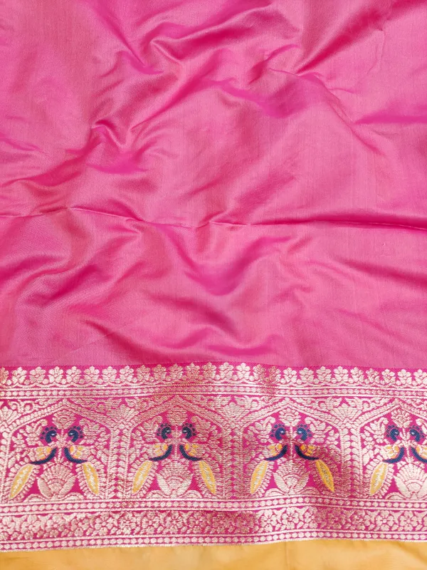 Gold_And_Pink_Banarasi_Silk_Saree_And_Unstitched_Blouse_For_Women