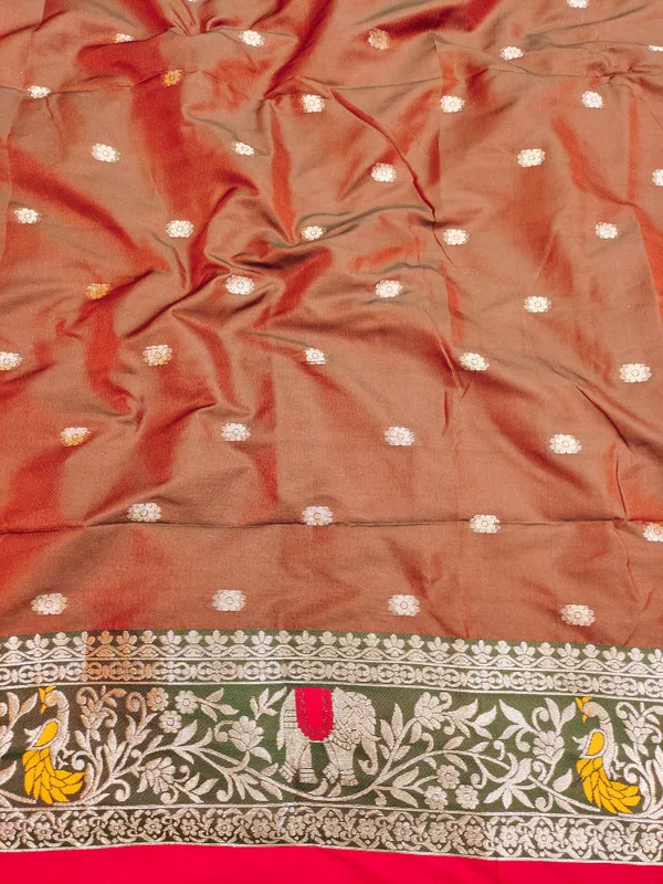 Red_Printed_Saree_for_Women