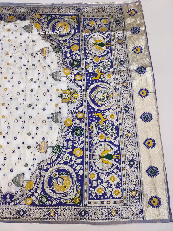 Navy_Blue_Banarasi_Silk_Saree_And_Unstitched_Blouse_For_Women