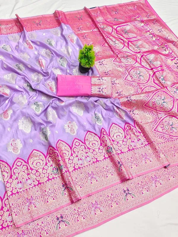 Lavender_And_Pink_Banarasi_Silk_Saree_And_Unstitched_Blouse_For_Women