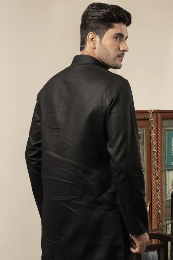 Black_Cotton_Linen_Mandarin_Collar_Long_Kurta_For_Men