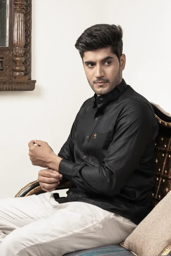 Black_Cotton_Linen_Plain_Regular_Fit_Shirt_For_Men