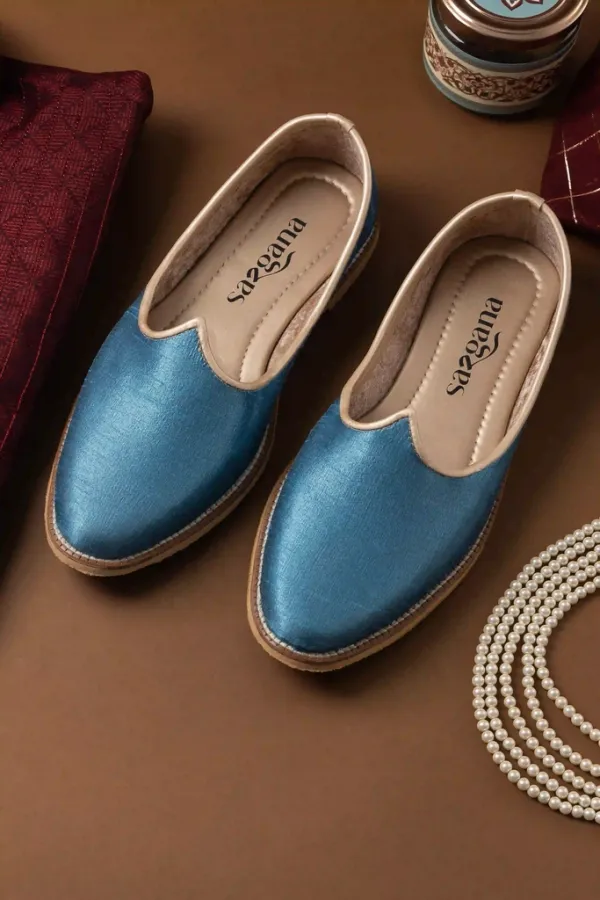 Sky_Blue_Leather_Textured_Handcrafted_Jutti_For_Men