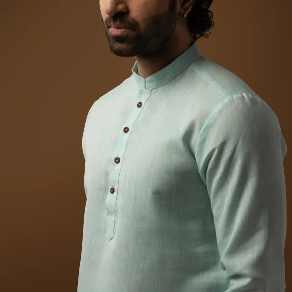 Soft_Green_Cotton_Linen_Mandarin_Collar_Short_Kurta_For_Men