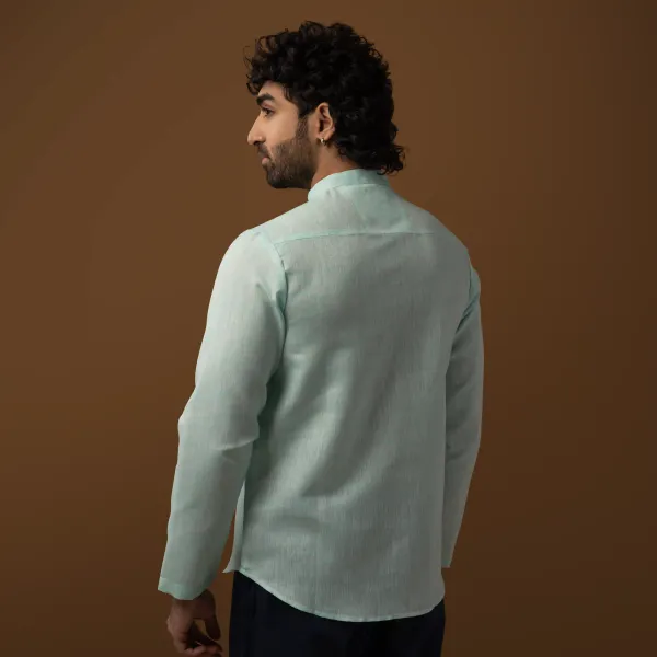 Soft_Green_Cotton_Linen_Mandarin_Collar_Short_Kurta_For_Men