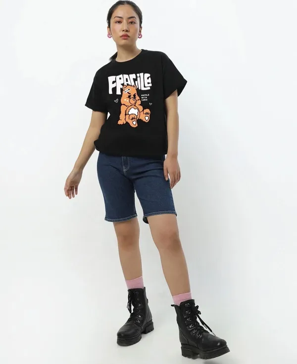 Black_Cotton_Relaxed_Fit_Fragile_Bear_Graphic_T-Shirt_For_Unisex