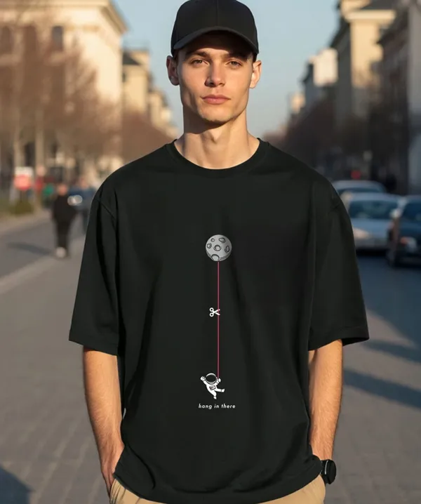 Black_Cotton_Oversized_Astronaut_Graphic_T-Shirt_For_Unisex