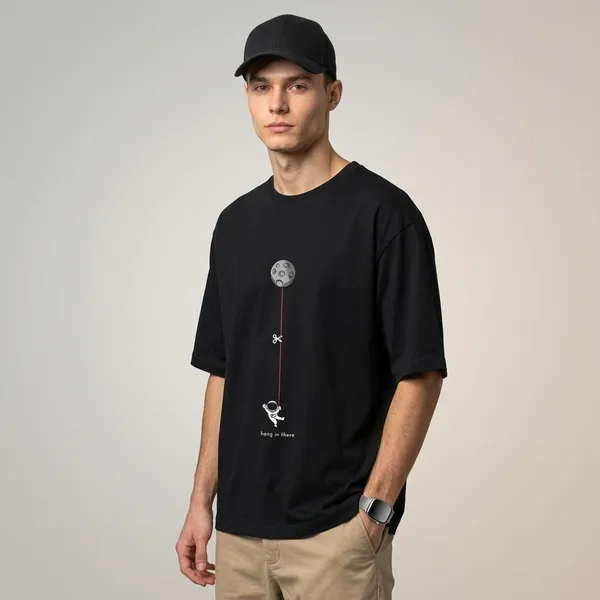 Black_Cotton_Oversized_Astronaut_Graphic_T-Shirt_For_Unisex