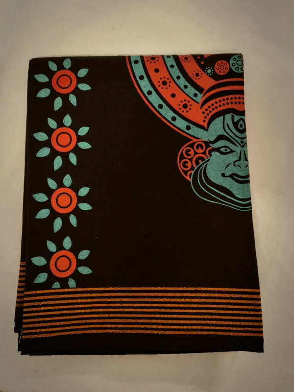 Mens_Cotton_Mundu_With_Geometric_Design_Of_Kathakali