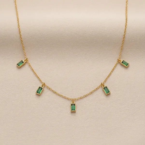 Gold_Toned_Green_Stone_Charm_Necklace_For_Women