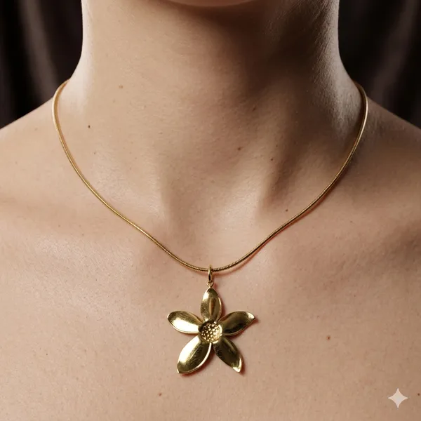 Gold_Plated_Floral_Pendant_Necklace_For_Women