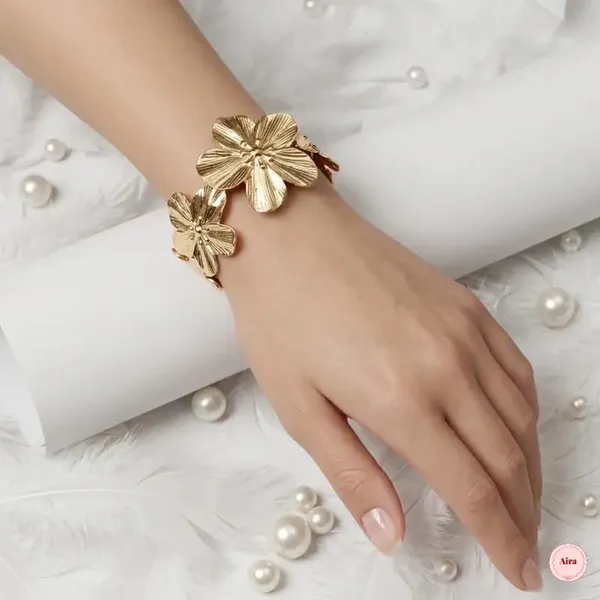 Gold_Floral_Cuff_Bracelet_For_Women