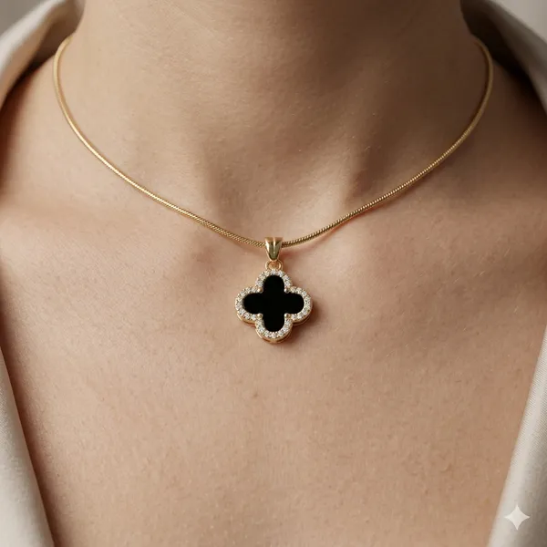 Gold_Plated_Black_Clover_Pendant_Necklace_For_Women
