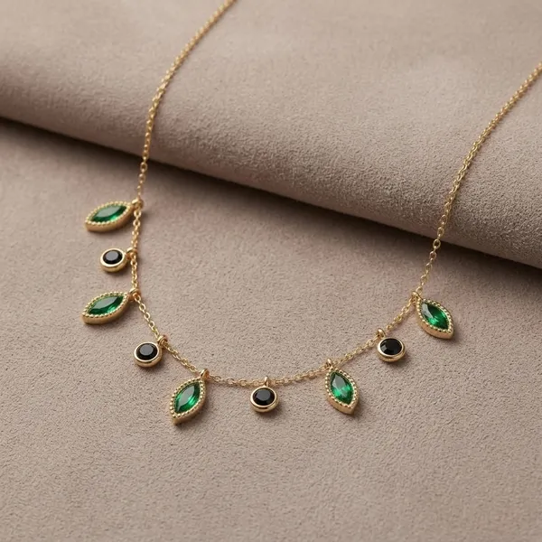 Green_And_Black_Beaded_Charm_Gold_Chain_Necklace