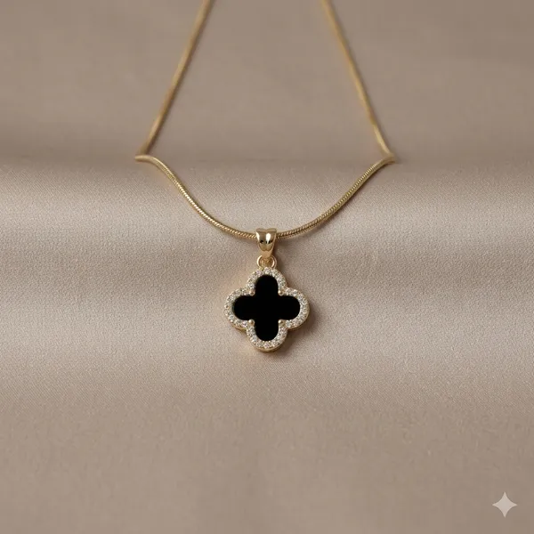 Gold_Plated_Black_Clover_Pendant_Necklace_For_Women