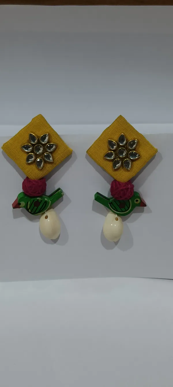 Multicolor_Gold_Zardosi_And_Kundan_Premium_Design_Teardrop_Earrings_And_Drop_Earrings_Combo_For_Women_(Pack_Of_2)