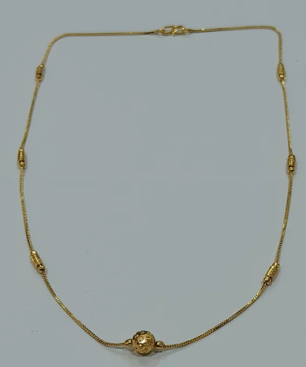 Gold_Toned_Chain_Necklace_With_Decorative_Beads_For_Women