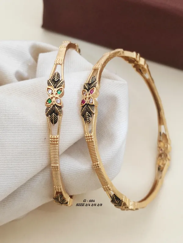 Black_Enamel_Floral_Design_Bangles_Set