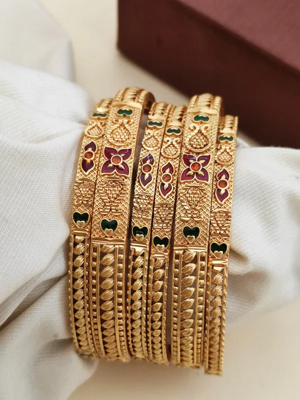 Meenakari_Floral_Design_Bangle_Set_For_Women