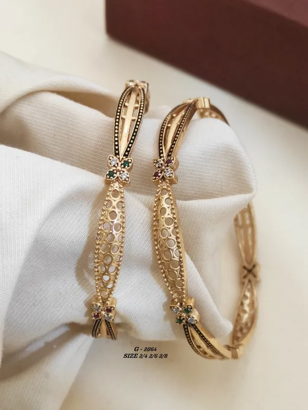 Filigree_Design_Bangles_Set_Of_2