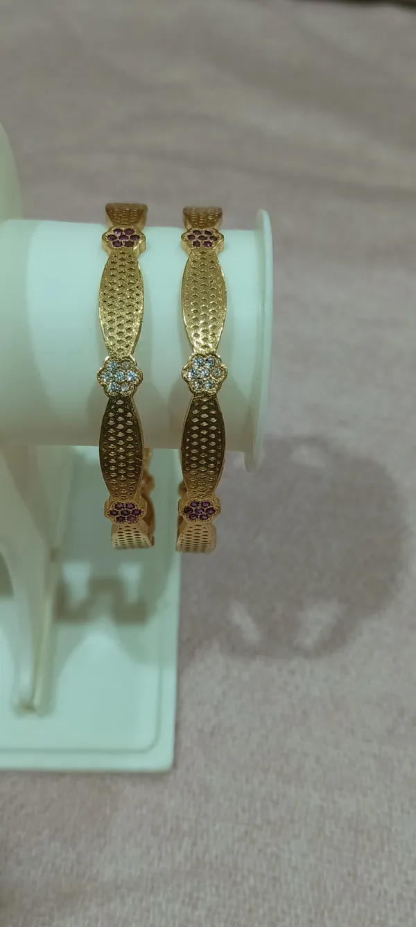 Gold_Brass_Premium_Design_Bangles_For_Women