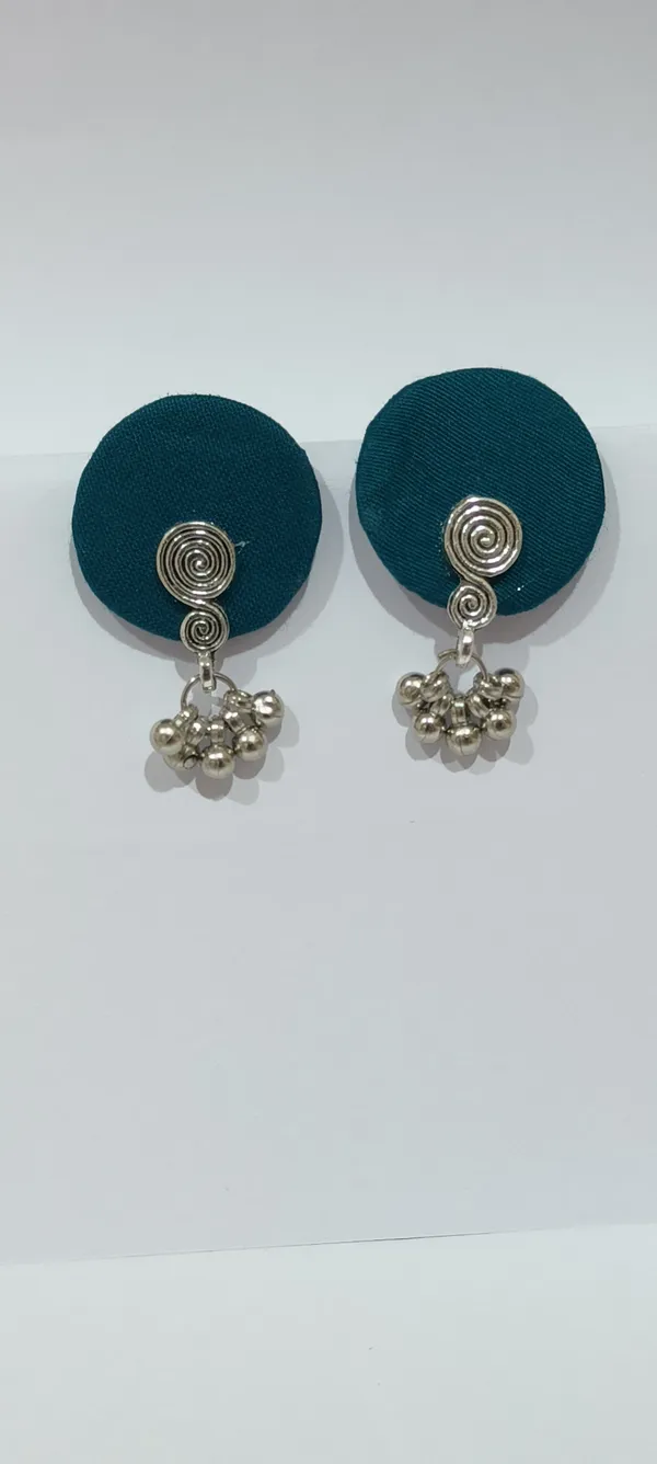 Multicolor_Oxidised_And_Pearl_And_Oxidised_Premium_Design_Drop_Earrings_And_Jhumka_Earrings_Combo_For_Women_(Pack_Of_2)