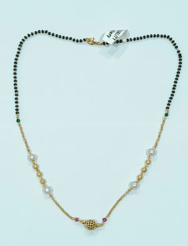 Black_Bead_Pearl_Mangalsutra_For_Women