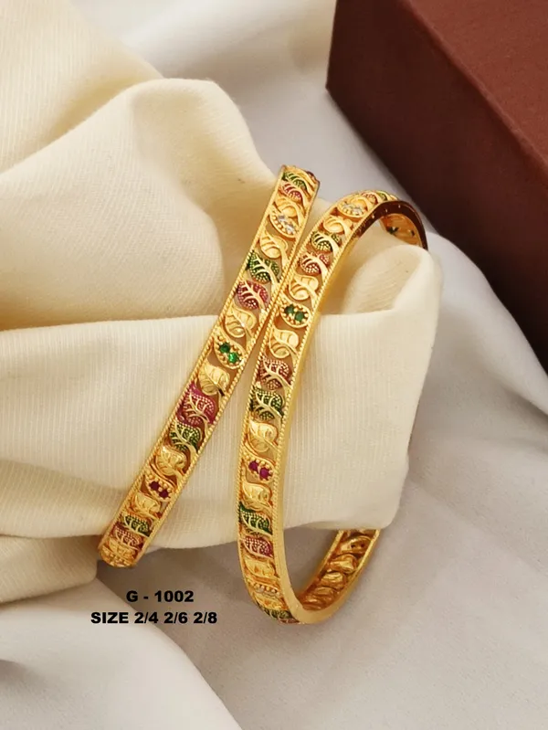 Stone_Studded_Traditional_Bangles_For_Women