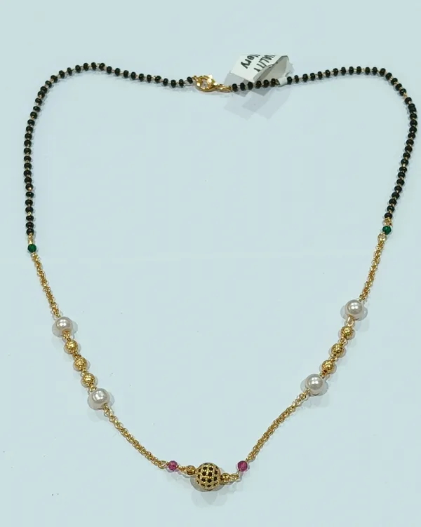 Black_Bead_Pearl_Mangalsutra_For_Women