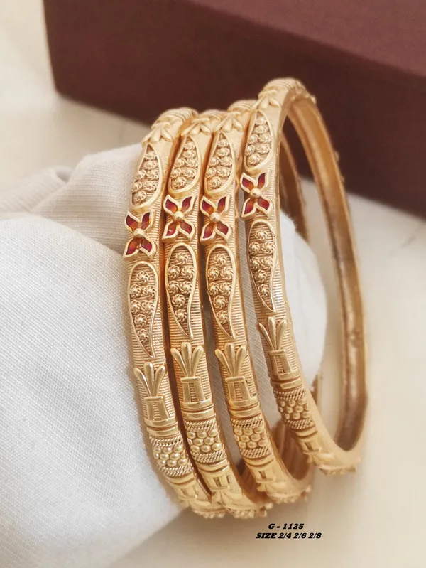 Traditional_Carved_Bangles_Set_Of_4_For_Women