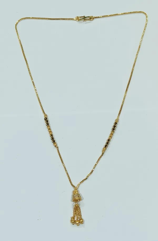 Gold-Toned_Chain_Necklace_With_Tassel_Pendant_For_Women