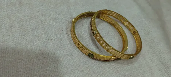 Gold_Brass_Premium_Design_Bangles_For_Women