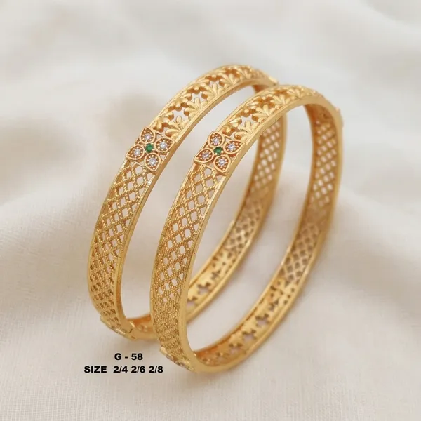 Mesh_Pattern_Bangles_With_Stone_Accents_For_Women