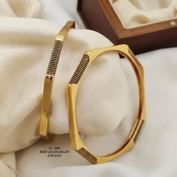 Hexagonal_Bangles_With_Oxidized_Detailing_For_Women