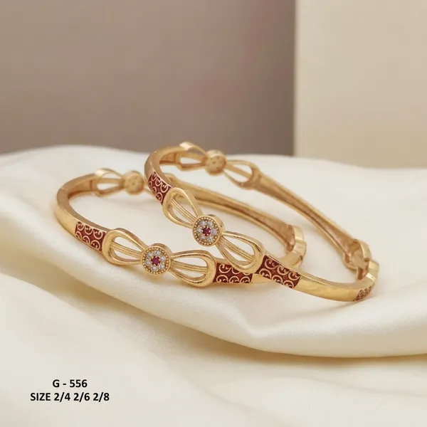 Bow_Design_Bangles_With_Red_Enamel_Work