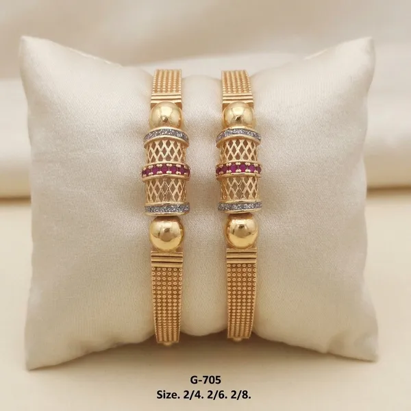 Mesh_Tassel_Bangles_With_Pink_And_White_Stones