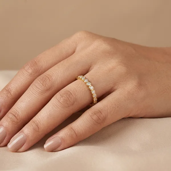 Gold_Bezel_Set_Diamond_Stackable_Ring_For_Women