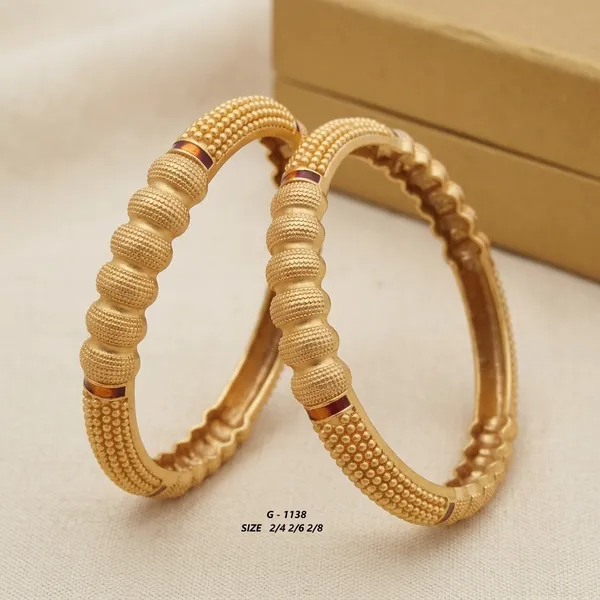Textured_Beaded_Bangles_With_Maroon_Accents