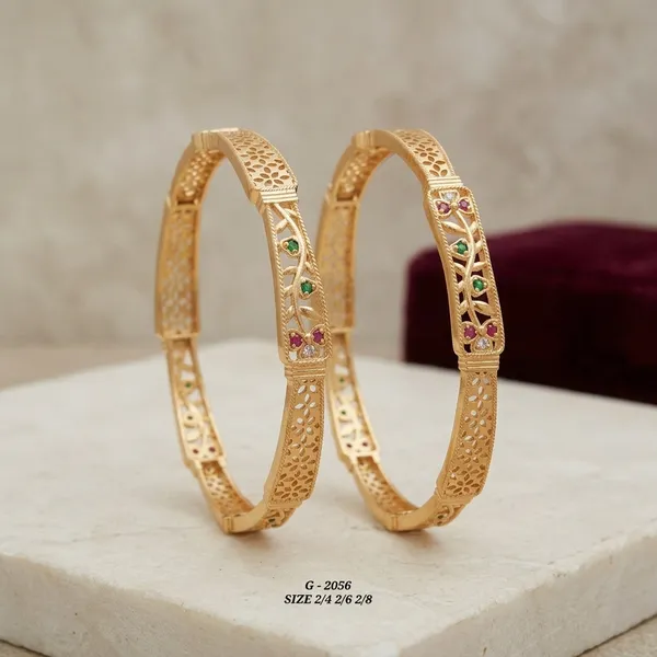 Filigree_Bangles_With_Gemstone_Embellishments_For_Women